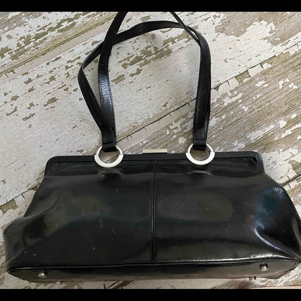 Hobo international black leather purse top clasp